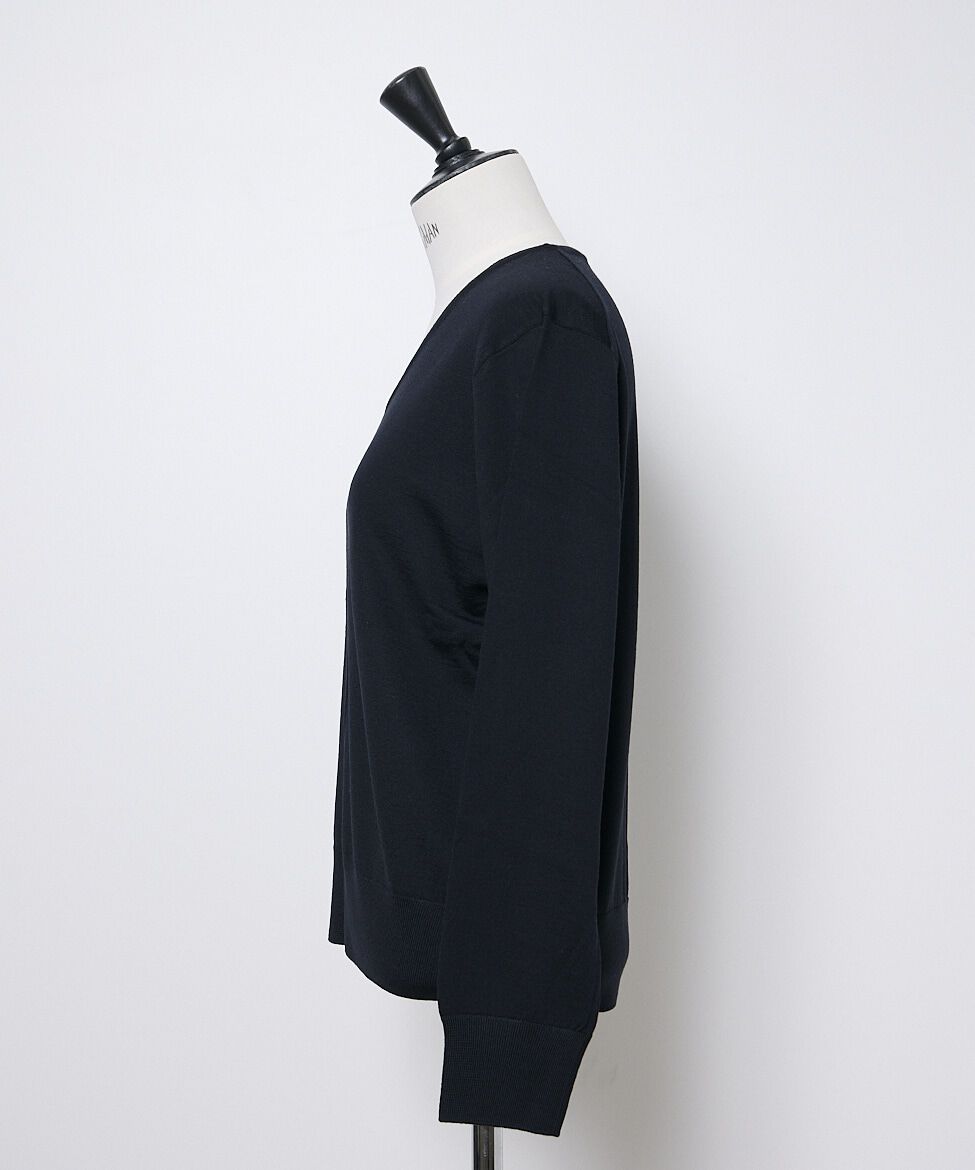 INED「FF30ゲージ Vネックニット」|ニット・セーター|