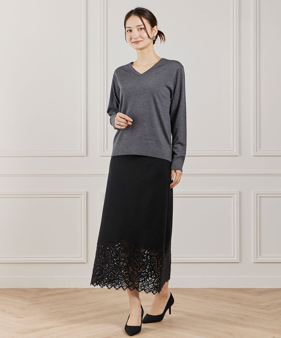 INED「FF30ゲージ Vネックニット」|ニット・セーター|