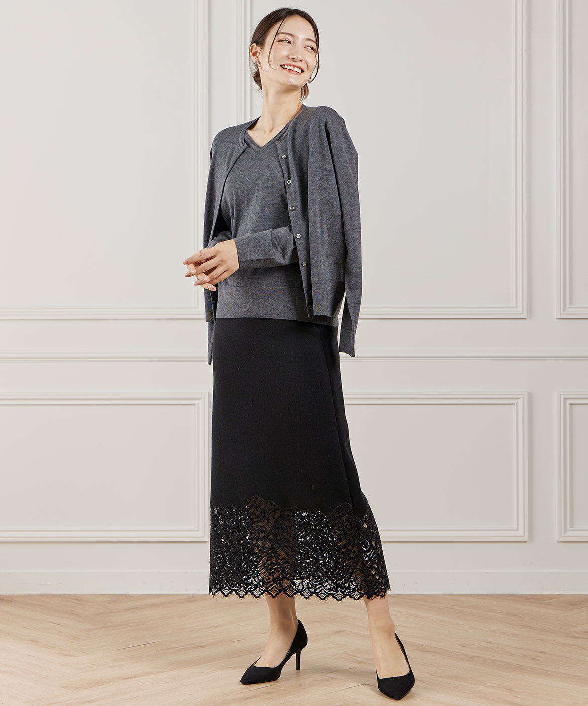 INED「FF30ゲージ Vネックニット」|ニット・セーター|