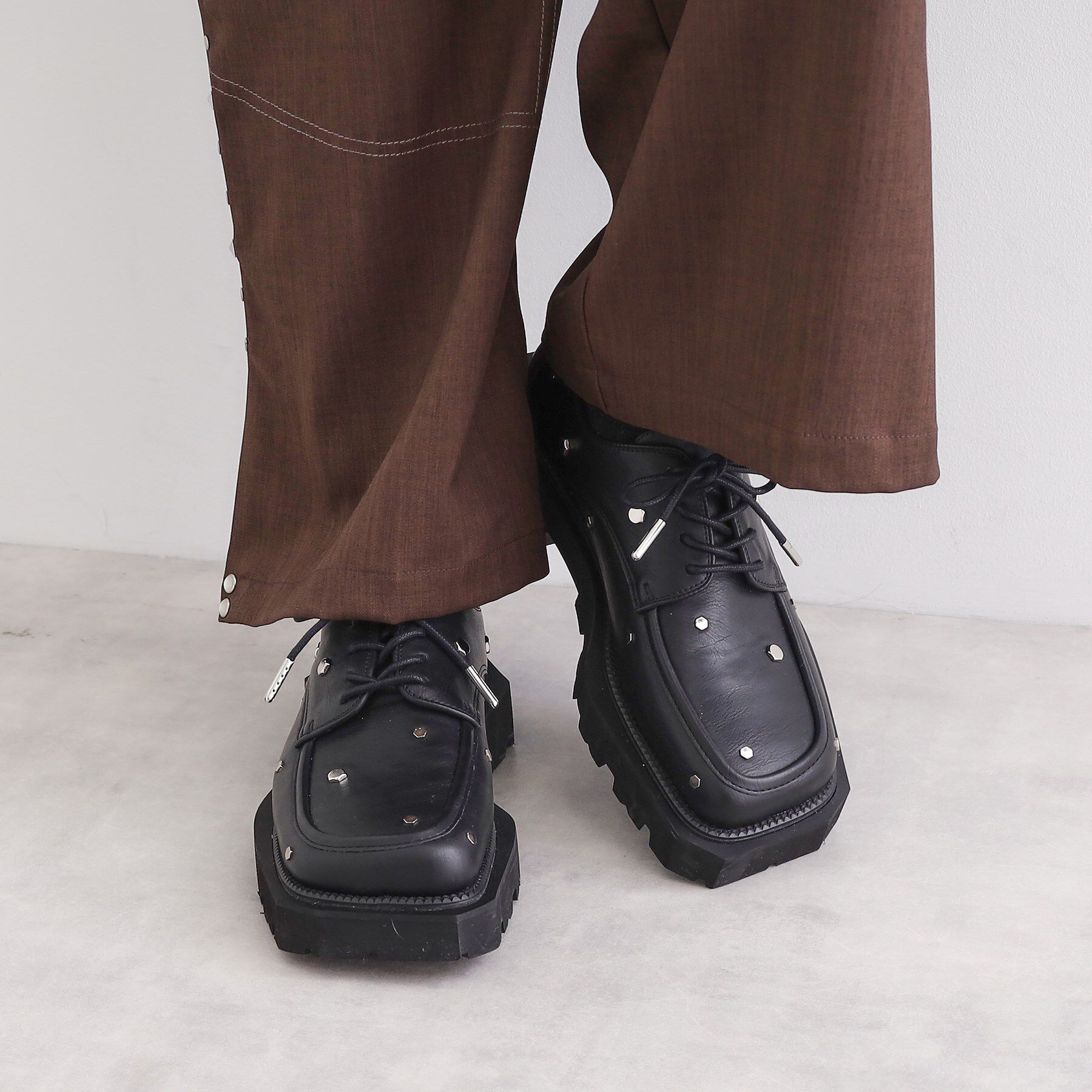 tk.TAKEO KIKUCHI「スタッズスクエアシューズ」|ビジネス・ドレスシューズ|