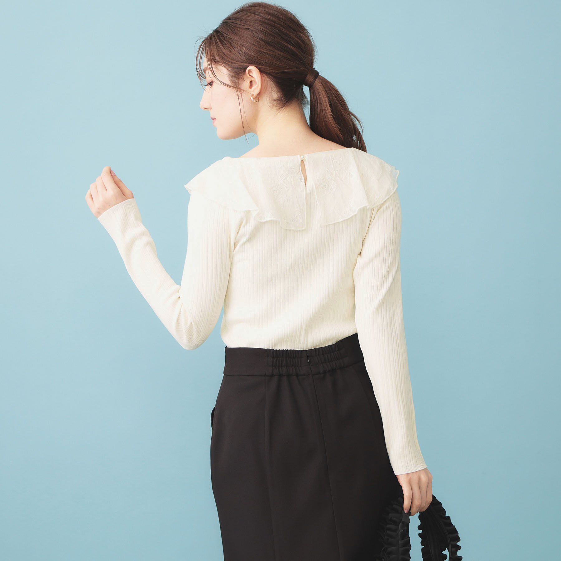 index「レースフリルVネックリブニット【洗濯機OK/坑ピル】」|ニット・セーター|