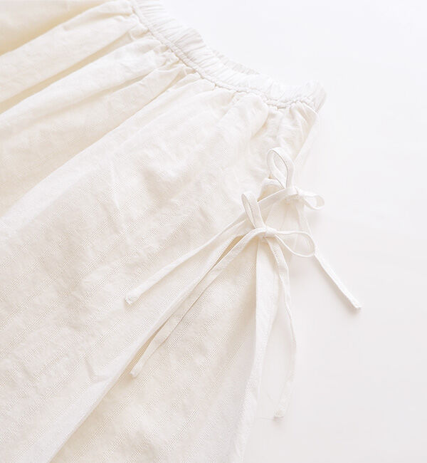 オオカミとフクロウ「フクロウと湖畔に映るわたしと」|スカート|