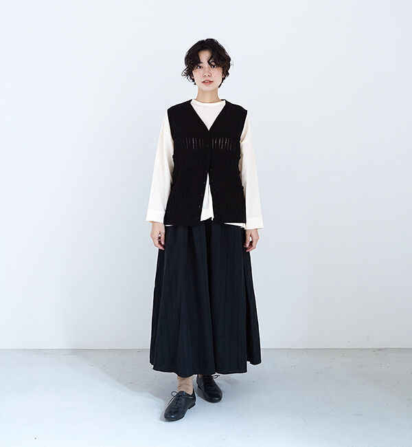 オオカミとフクロウ「フクロウと湖畔に映るわたしと」|スカート|