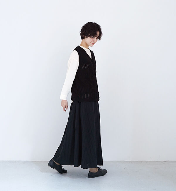 オオカミとフクロウ「フクロウと湖畔に映るわたしと」|スカート|