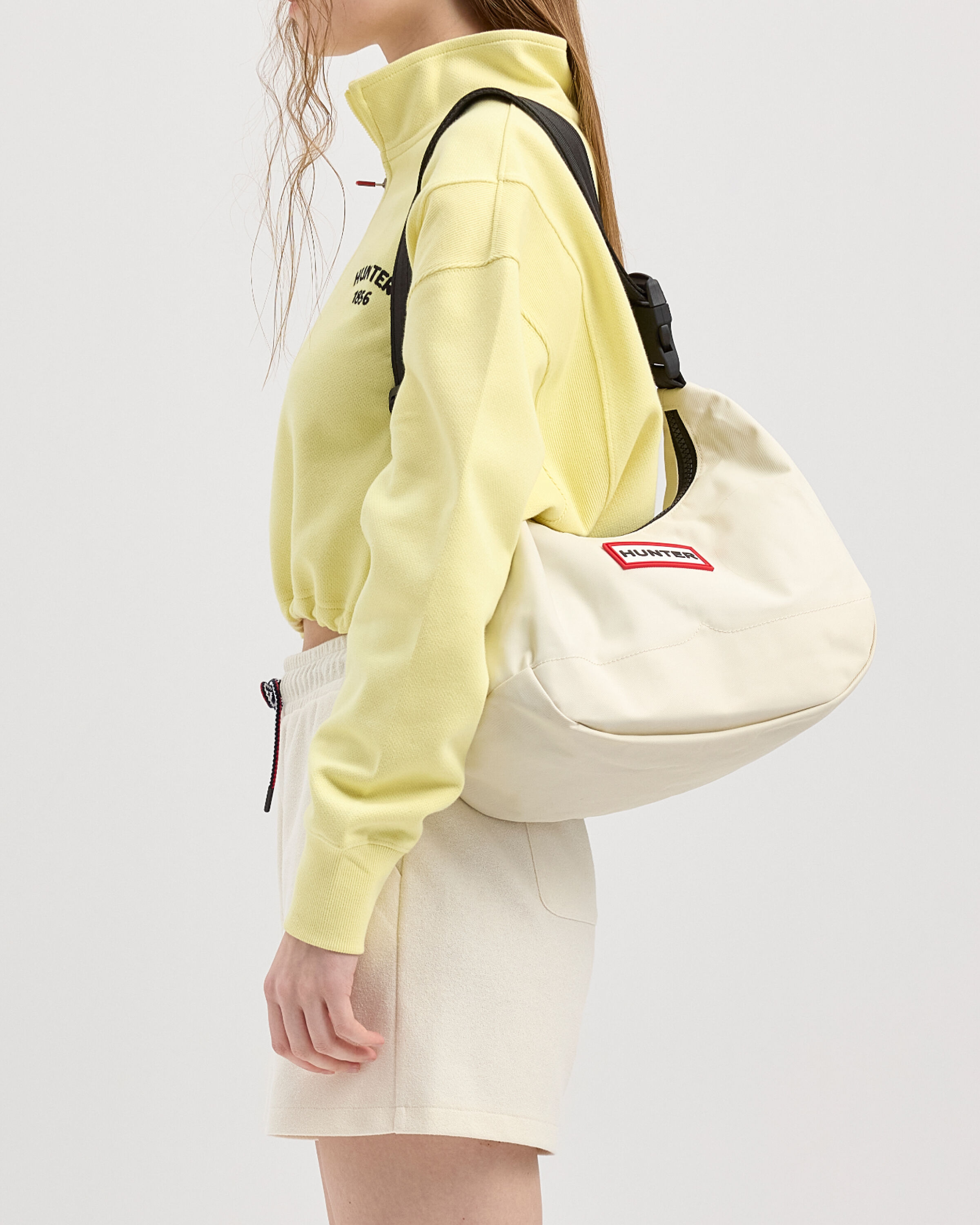HUNTER「ナイロン ミディ ホーボー」|ショルダー・メッセンジャー|