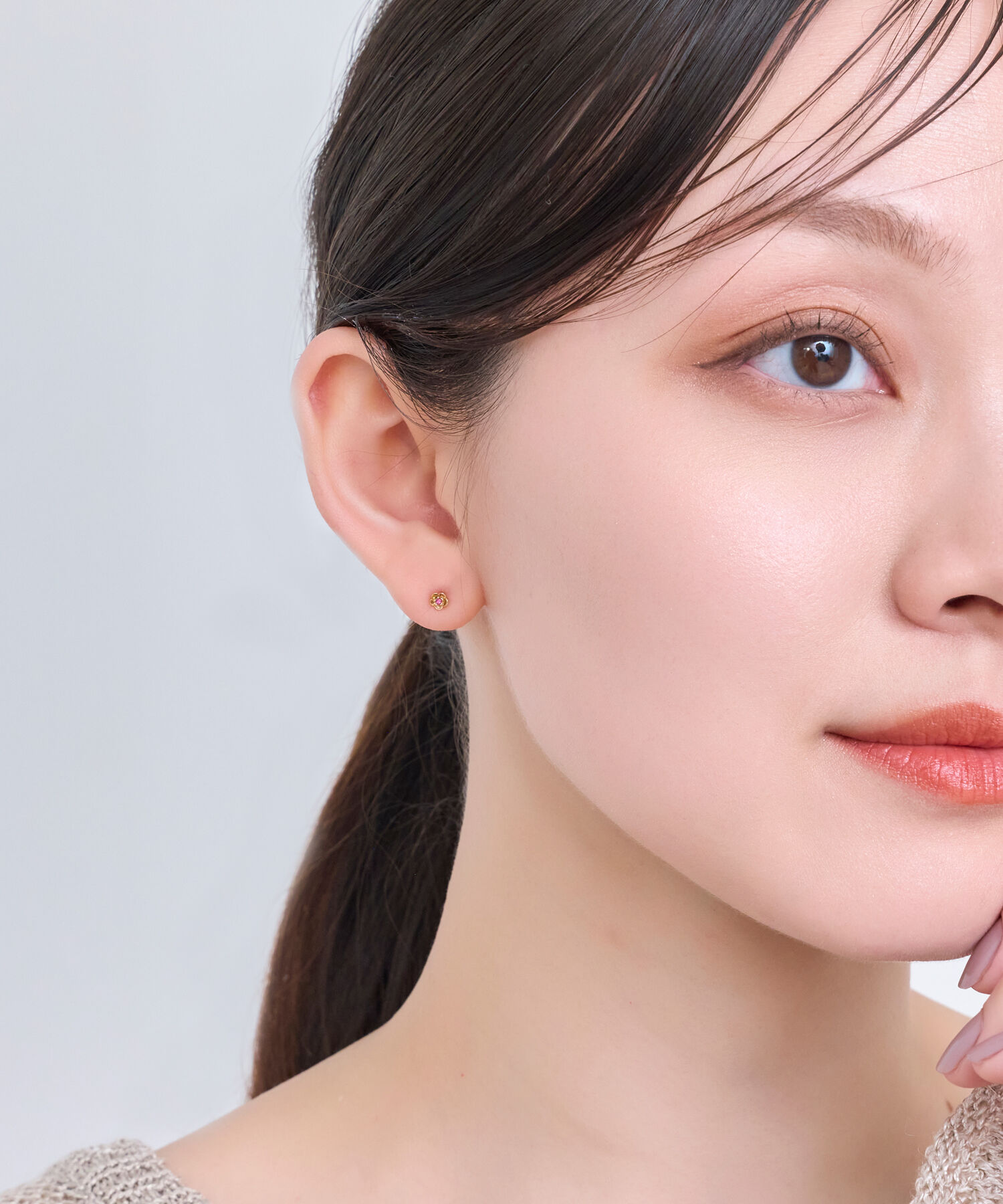 Phoebe「【金属アレルギー対応】プチフラワービジュースタッドピアス　ピンク」|ピアス|