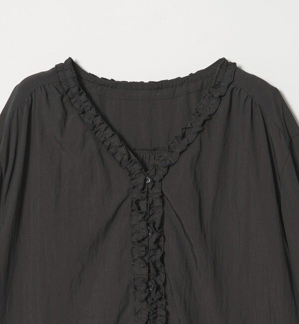 BEAUTY&YOUTH UNITED ARROWS「【WEB限定 Wardrobe DAILY MINIMAL】ラッフル Vネックブラウス ウォッシャブル」|シャツ・ブラウス|