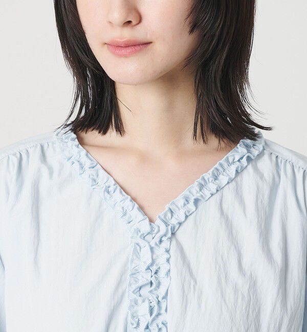BEAUTY&YOUTH UNITED ARROWS「【WEB限定 Wardrobe DAILY MINIMAL】ラッフル Vネックブラウス ウォッシャブル」|シャツ・ブラウス|