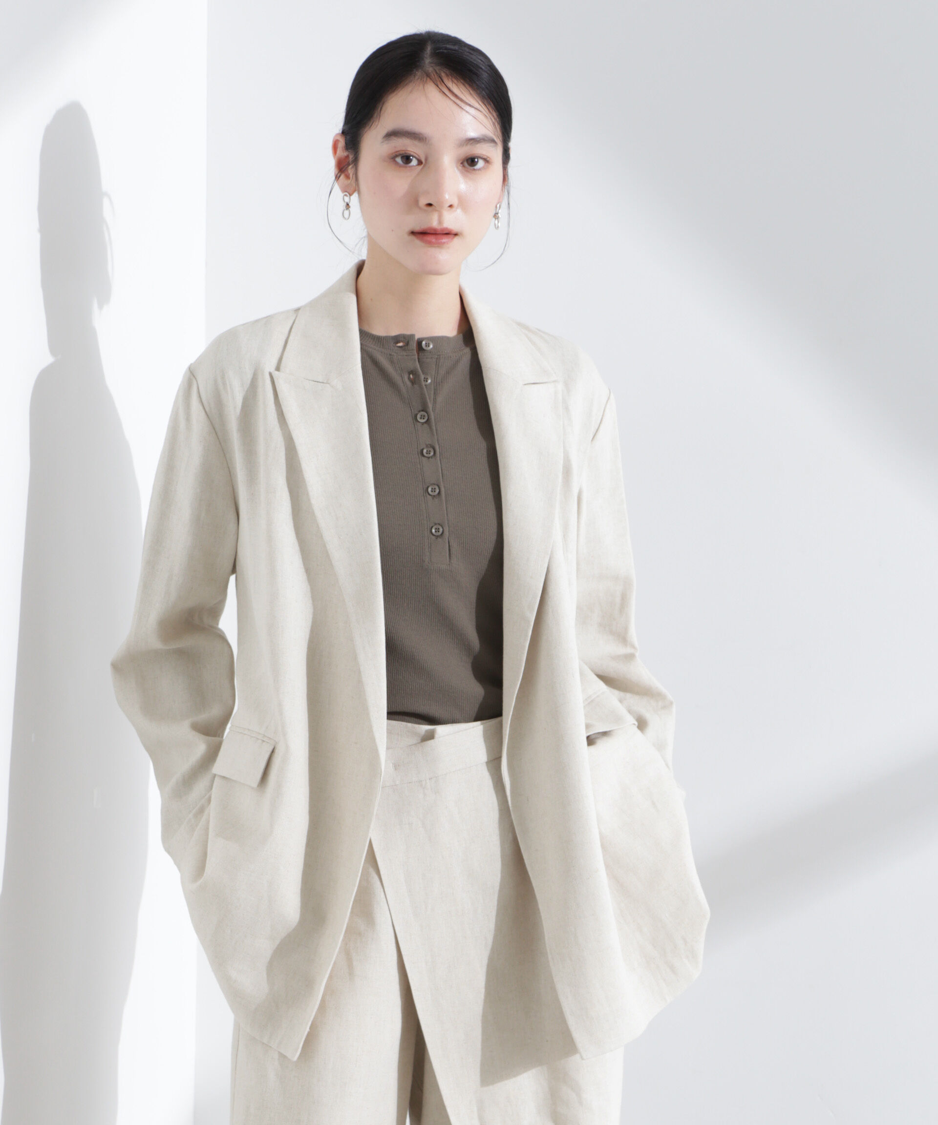 nano･universe「リネン混ボタンレスジャケット(セットアップ可)」|テーラードジャケット|アイボリー7