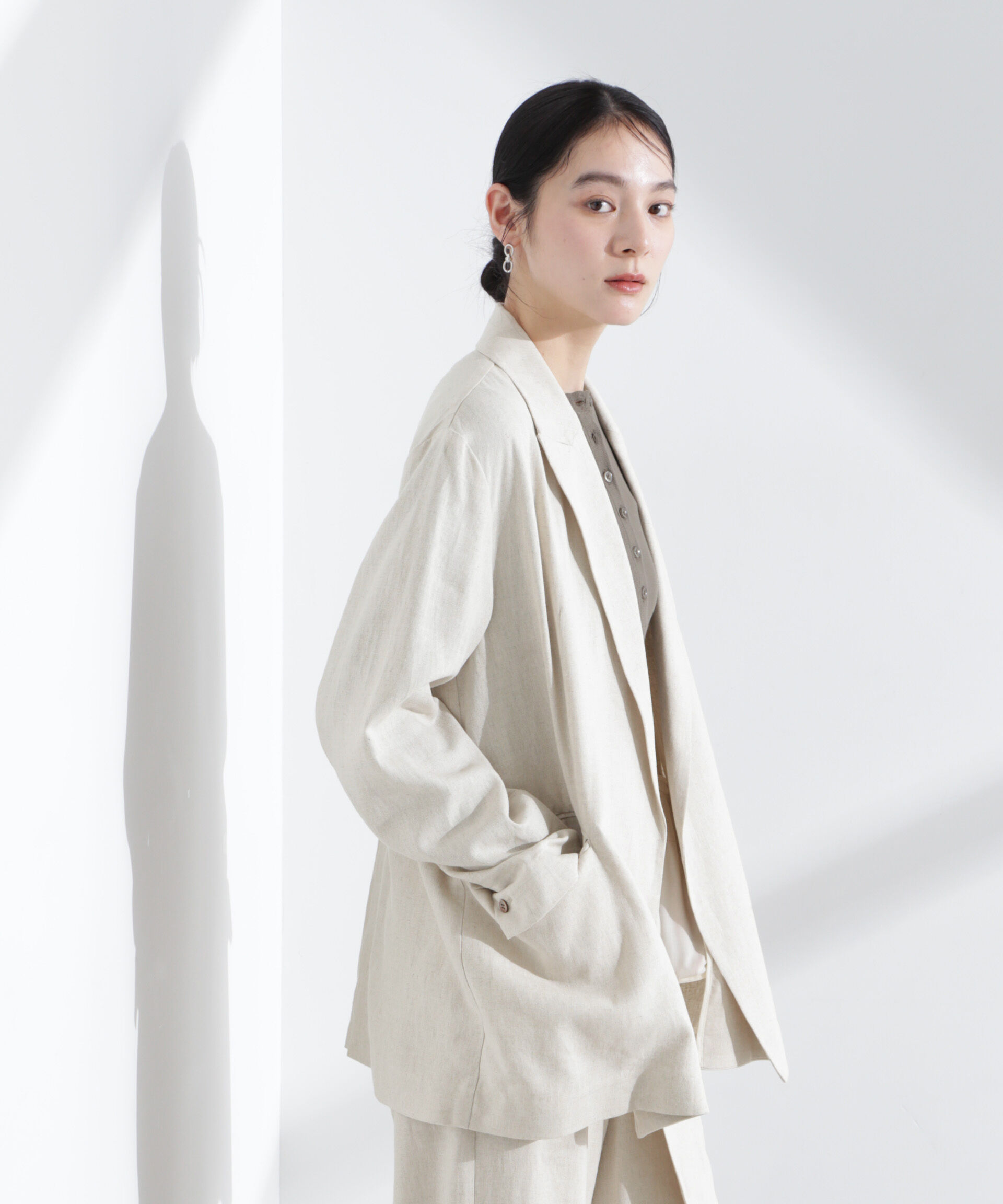 nano･universe「リネン混ボタンレスジャケット(セットアップ可)」|テーラードジャケット|