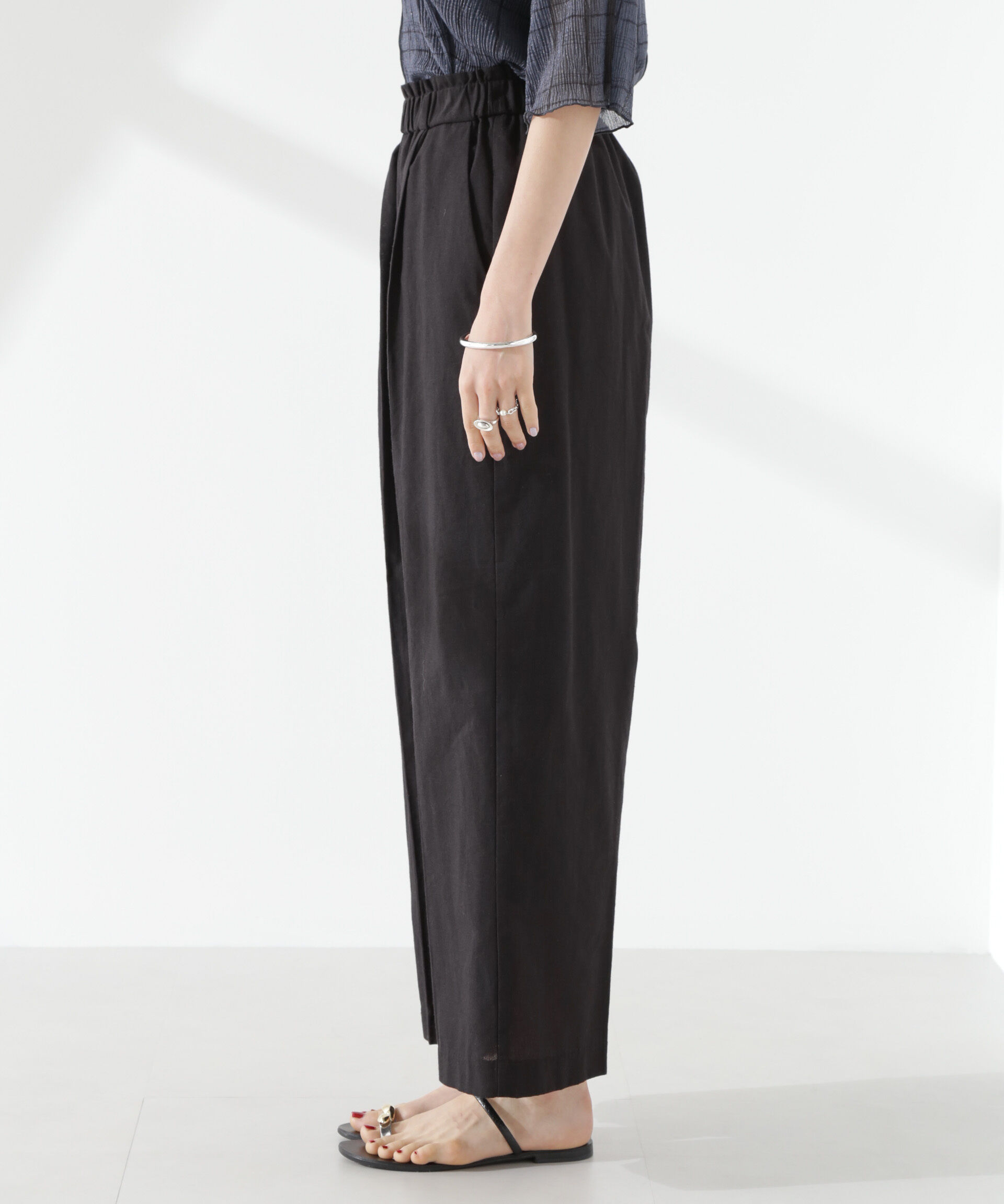 nano･universe「綿麻COOLMAXイージタックパンツ(セットアップ可)」|チノ|