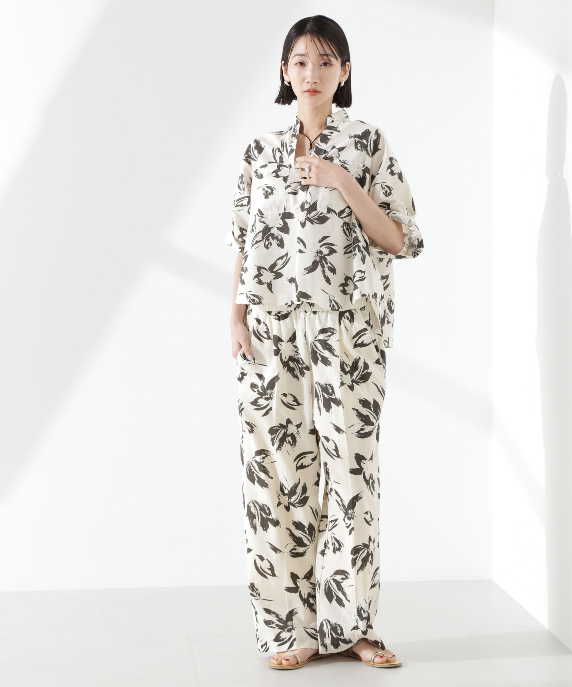 nano･universe「綿麻COOLMAXイージタックパンツ(セットアップ可)」|チノ|