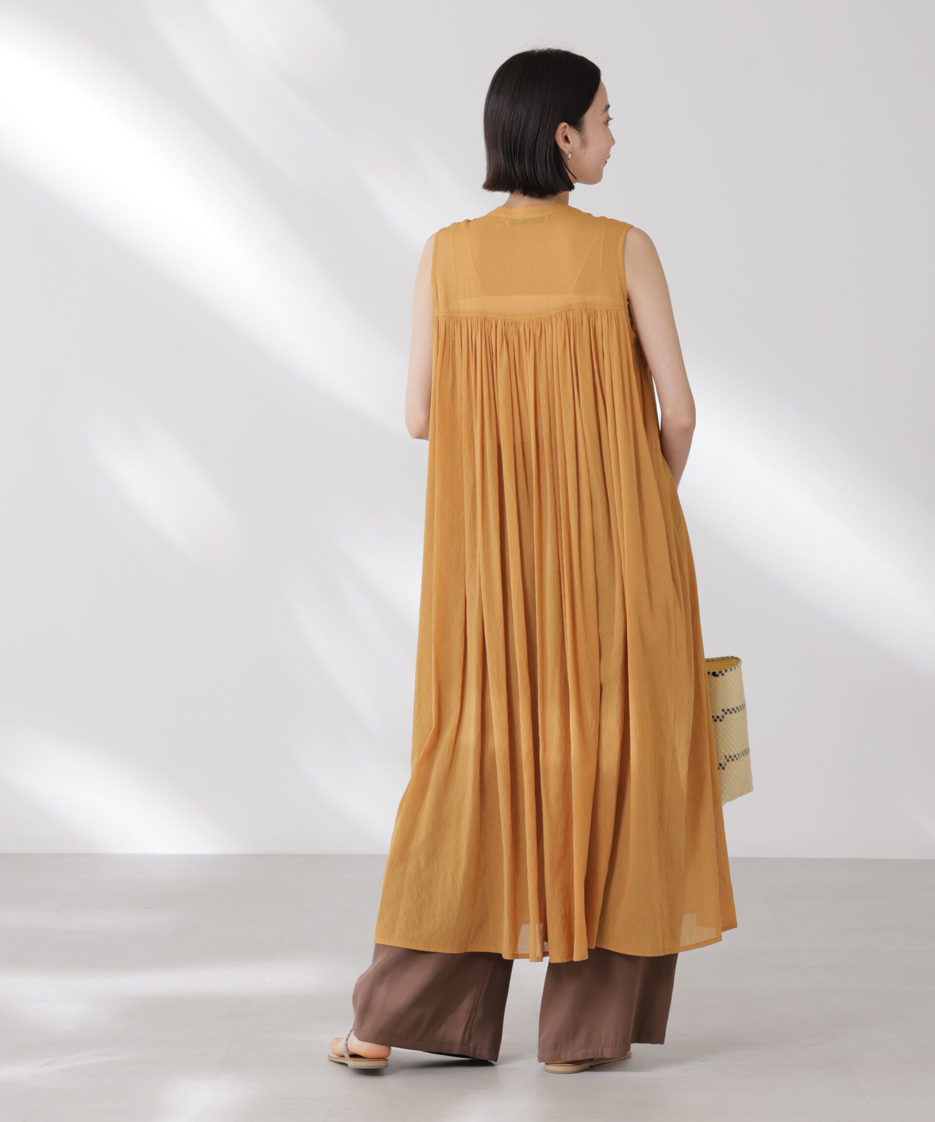 nano･universe「ギャザー切り替えノースリーブシアーワンピース」|ワンピース|