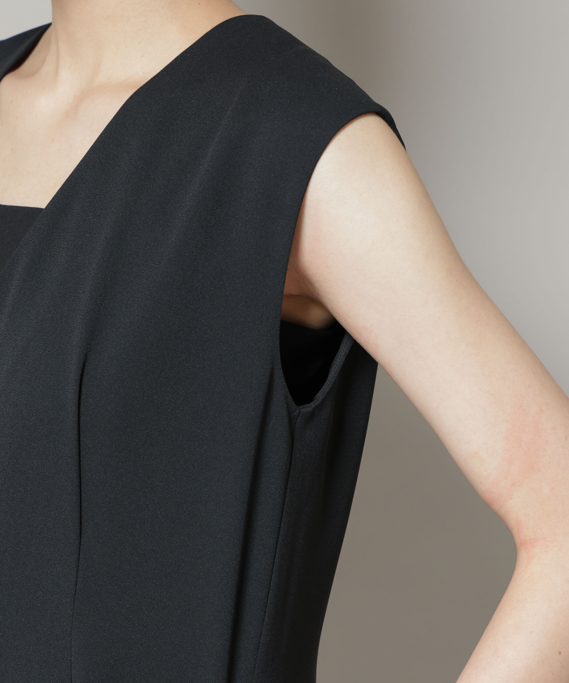 nano･universe「Vネックオールインワン」|ワンピース|