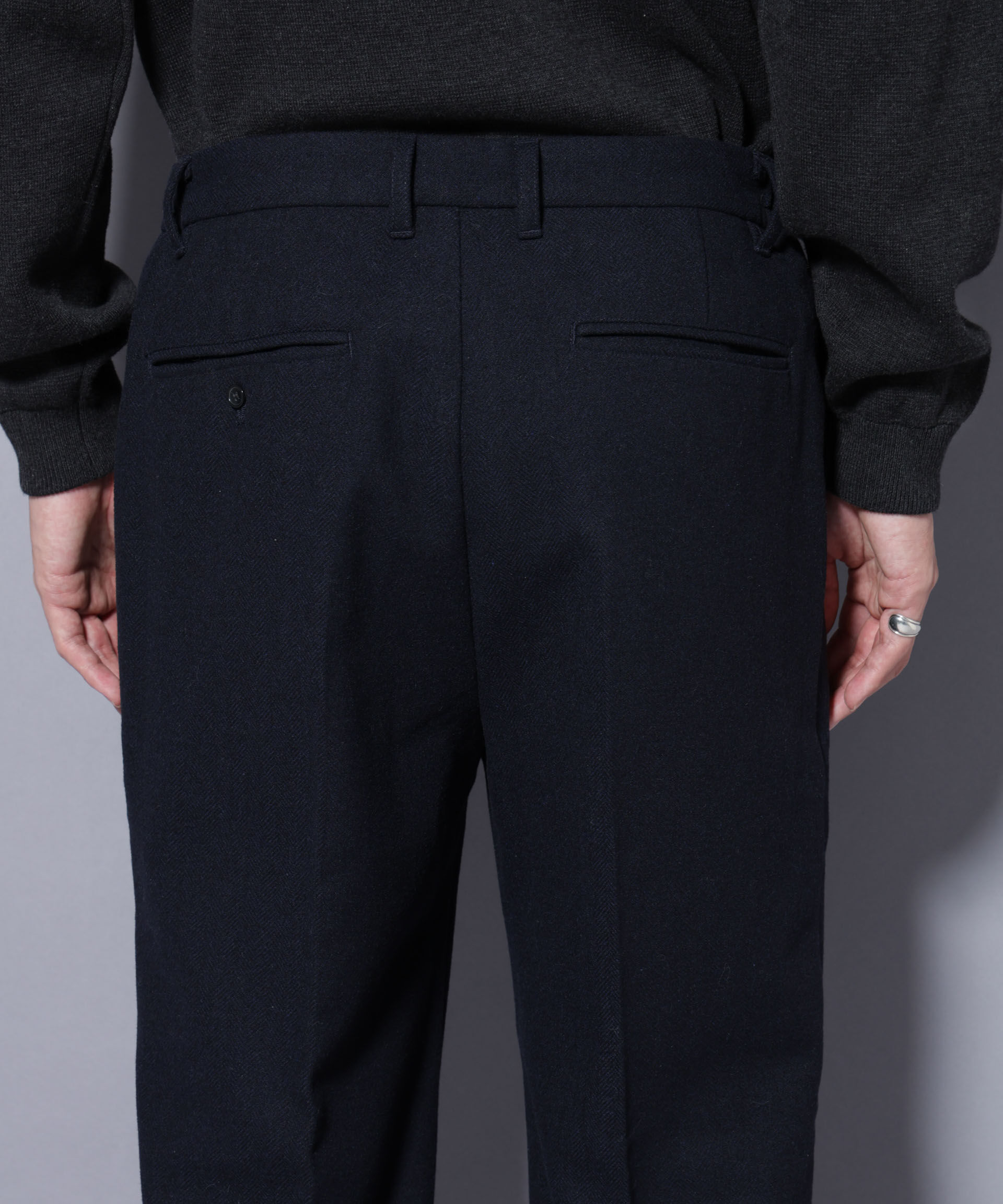 nano･universe「ヘリンボーンストレートスラックス」|チノ|