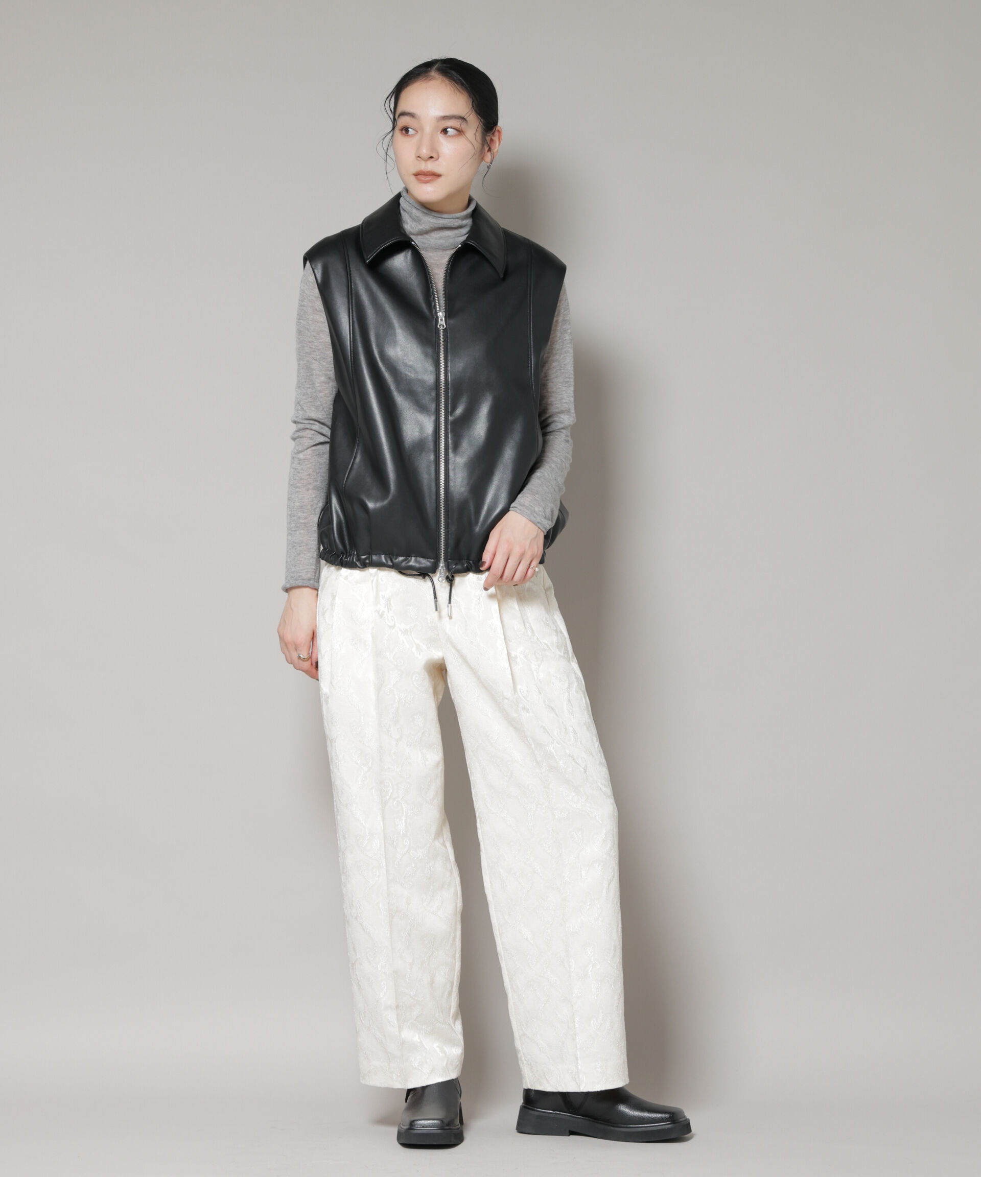  「フェイクレザードロストヘムベスト」|ベスト・ジレ|