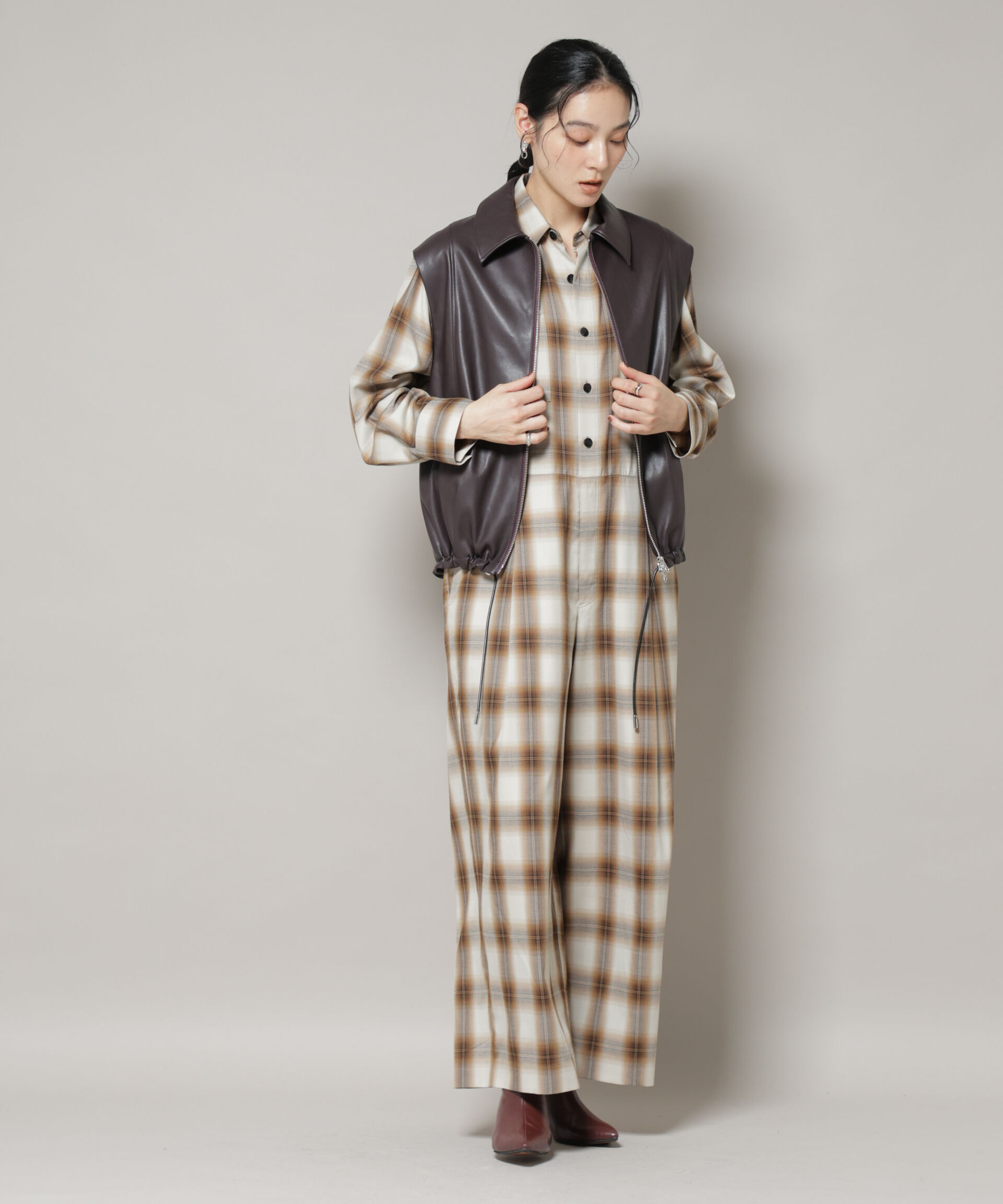  「フェイクレザードロストヘムベスト」|ベスト・ジレ|