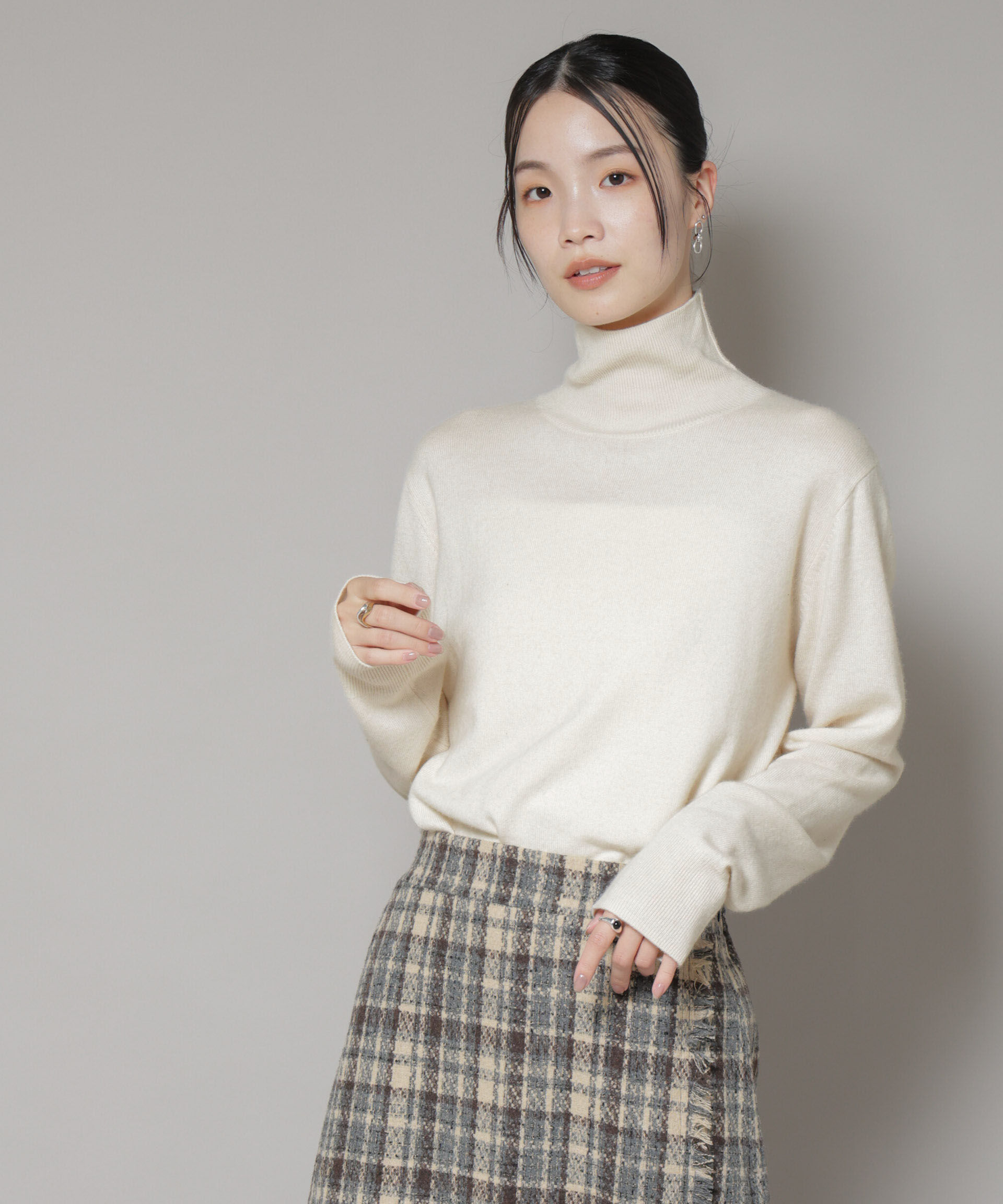 nano･universe「タートルネックカシミヤ混ニットプルオーバー」|ニット・セーター|ライトベージ 1