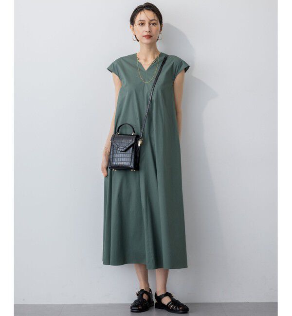 23区「【接触冷感/撥水加工/洗える】ストレッチブロード Vネックワンピース」|ワンピース|