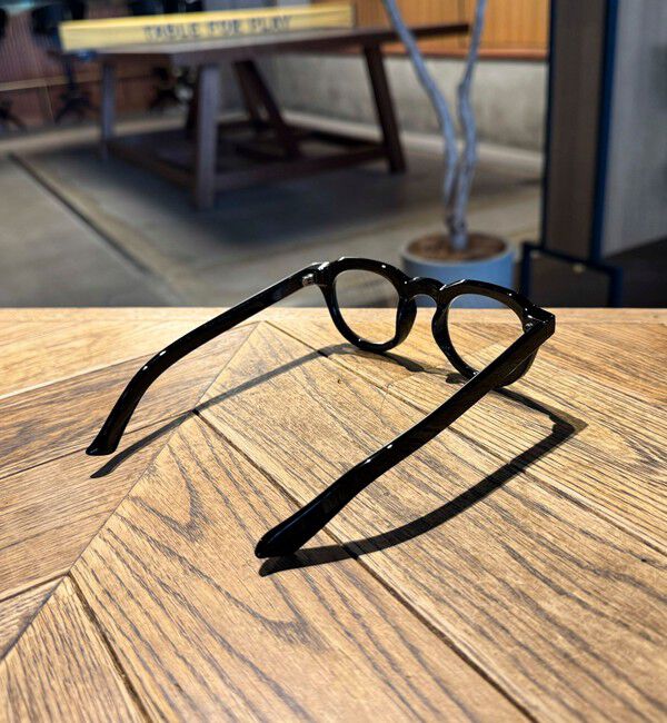 fredy emue「【haruセレクト】ブラック太フレームメガネ」|メガネ|