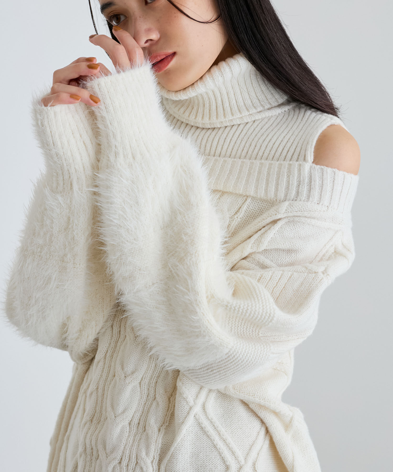 VIS「【洗える】オフショルケーブル編みミニワンピース」|ワンピース|