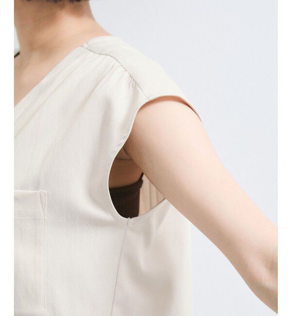 VIS「【WEB限定】【セットアップ対応】Vネックフレンチスリーブブラウス/通勤対応」|シャツ・ブラウス|