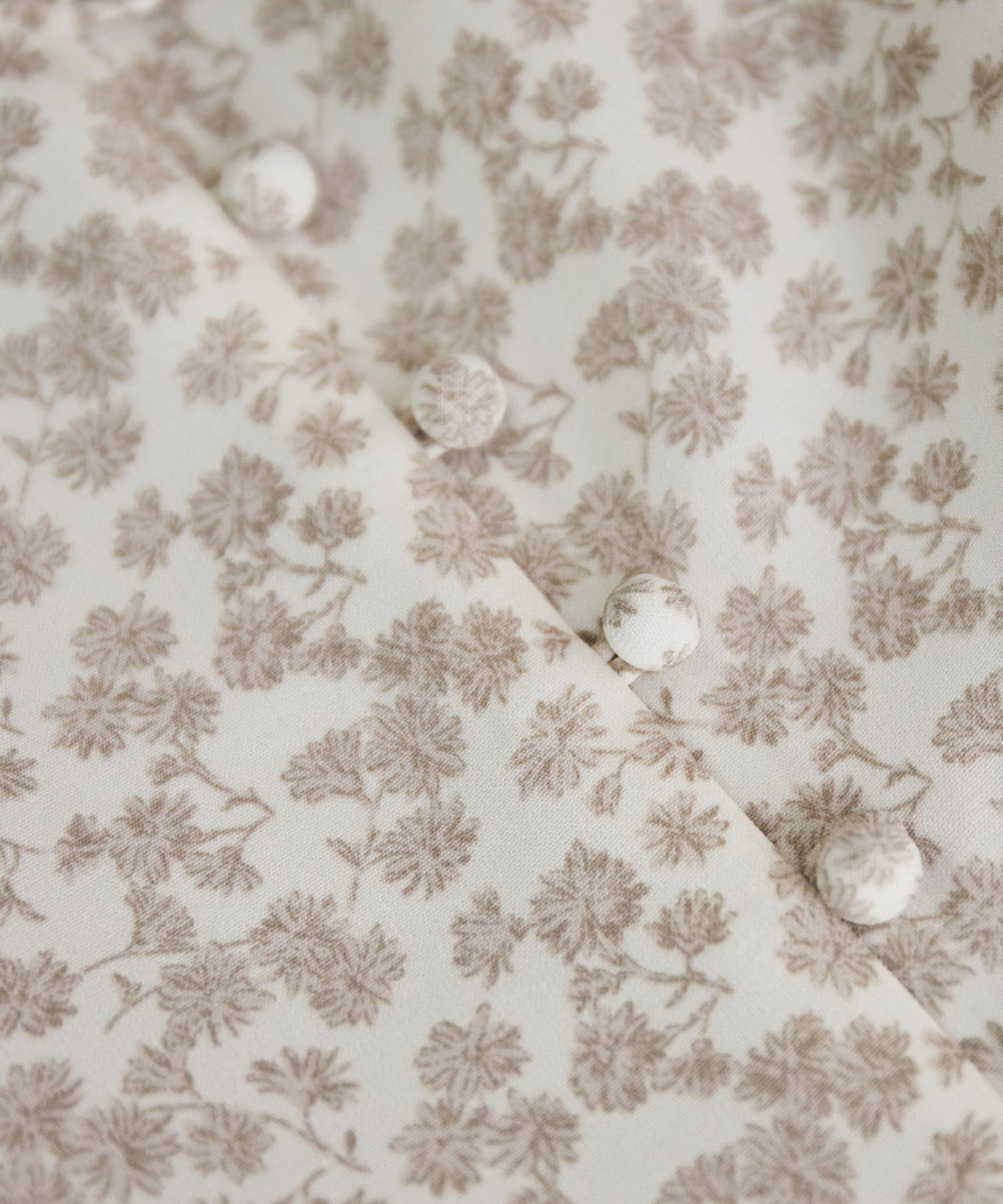 Rope&rsquo;Picnic「フラワープリントくるみ釦ラップスカート」|スカート|