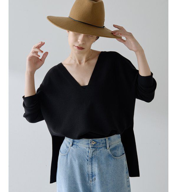  「深Vスリットニットプルオーバー」|ニット・セーター|