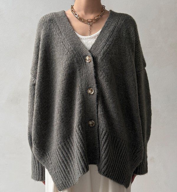  「【WEB限定】オーバーシルエットVニットカーディガン」|カーディガン|
