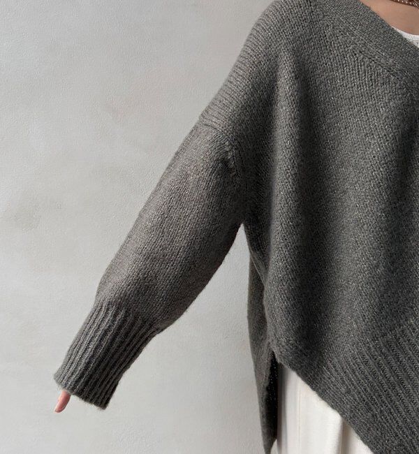  「【WEB限定】オーバーシルエットVニットカーディガン」|カーディガン|