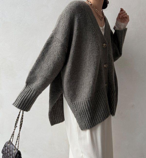  「【WEB限定】オーバーシルエットVニットカーディガン」|カーディガン|