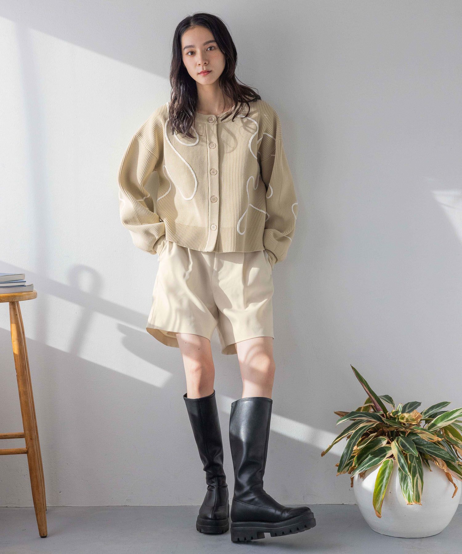 LOWRYS FARM「【前後着用可能】エンブロイダリー２ＷＡＹカーディガン」|ニット・セーター|BRN1