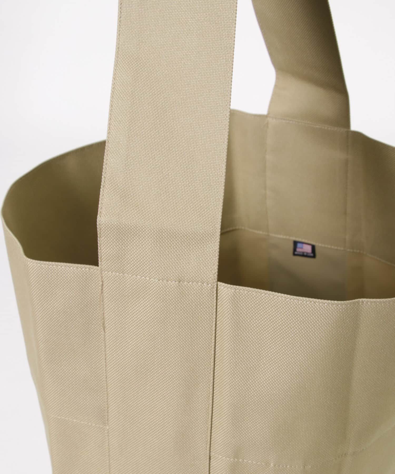 URBAN RESEARCH「Kaan　BUCKET TOTE WP」|トートバッグ|