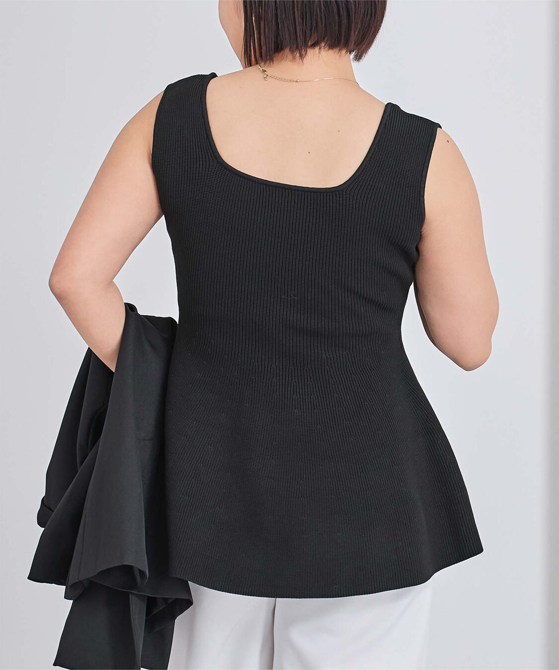 ur's「前後2wayスポンディッシュスクエアネックペプラムニット」|ニット・セーター|