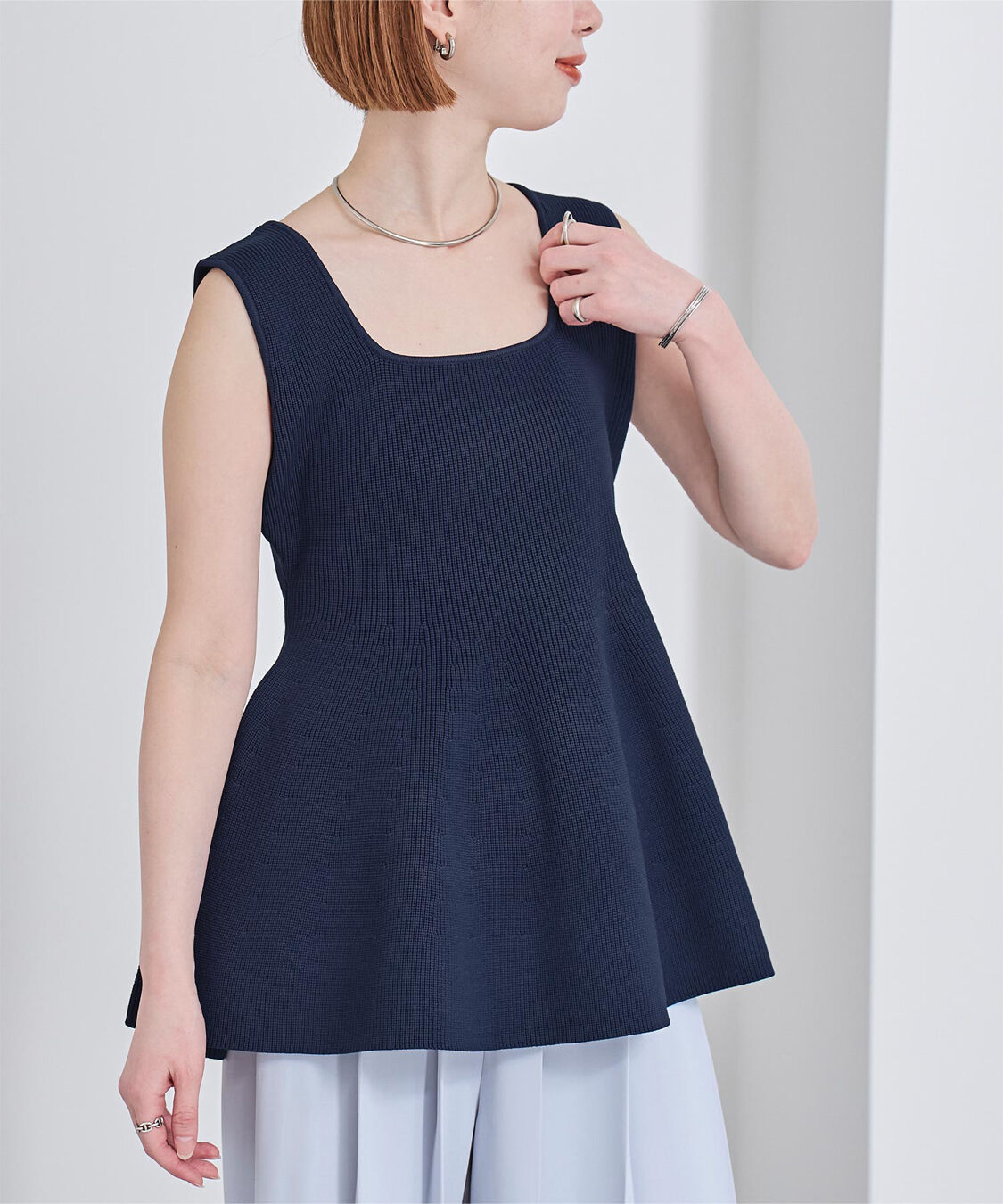 ur's「前後2wayスポンディッシュスクエアネックペプラムニット」|ニット・セーター|