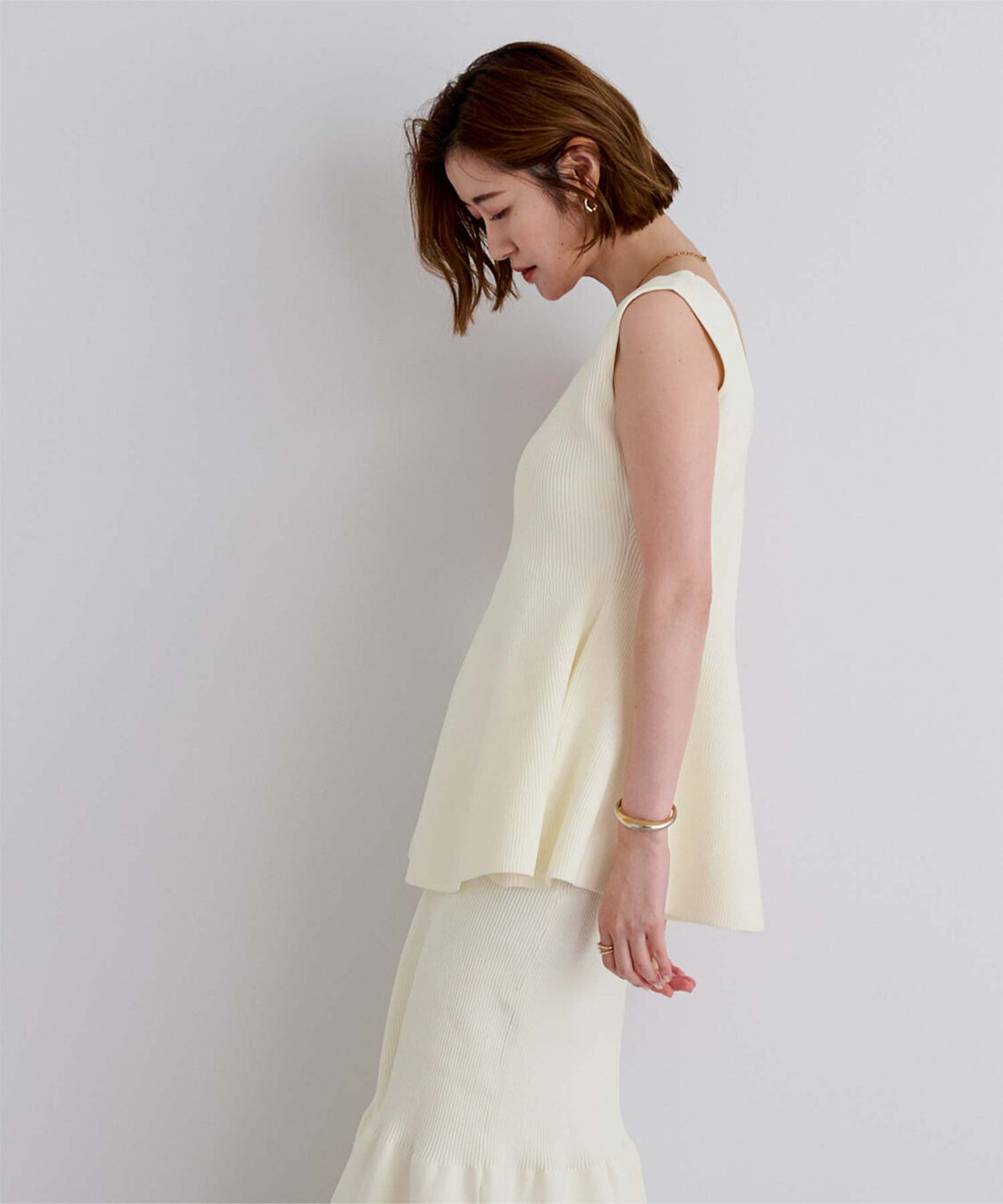 ur's「前後2wayスポンディッシュスクエアネックペプラムニット」|ニット・セーター|