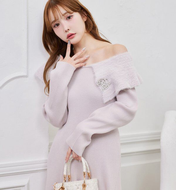  「ブローチ付きニットワンピース」|ワンピース|