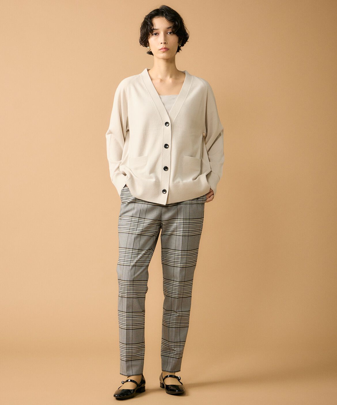 INED「Vネックカーディガン」|カーディガン|