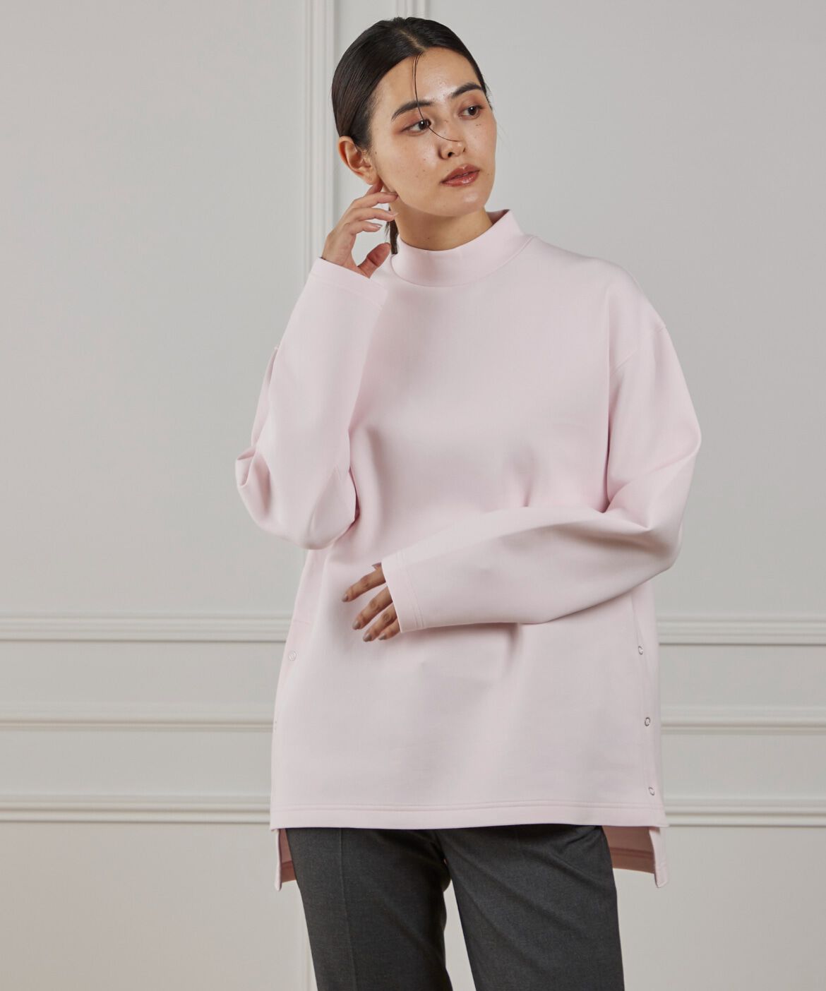 DAY by DAY it&rsquo;s international「サイドスリットハイネックプルオーバー」|Tシャツ・カットソー|