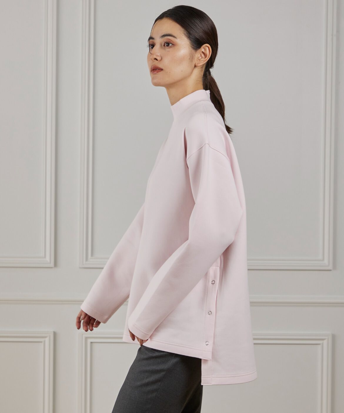 DAY by DAY it&rsquo;s international「サイドスリットハイネックプルオーバー」|Tシャツ・カットソー|