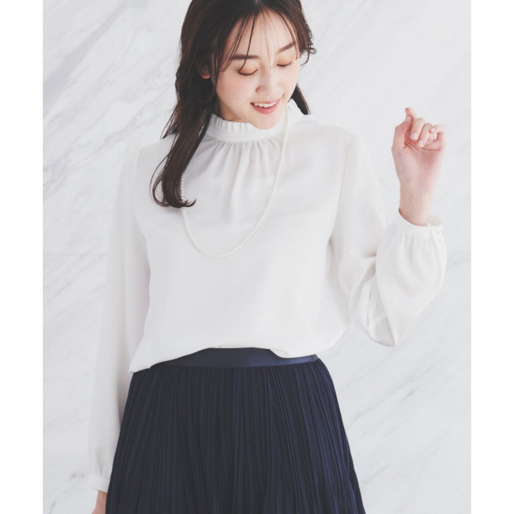 UNTITLED「【通勤】スタンドネック フリルブラウス」|シャツ・ブラウス|