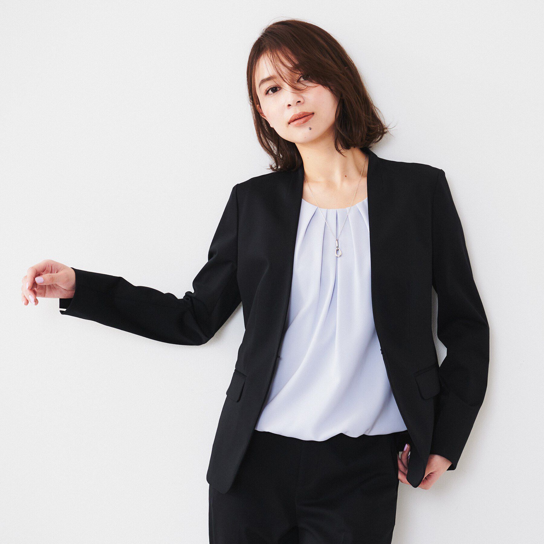 UNTITLED「【通勤スーツ】コットン混ジャージ カラーレスジャケット」|ノーカラージャケット|ブラック(019)