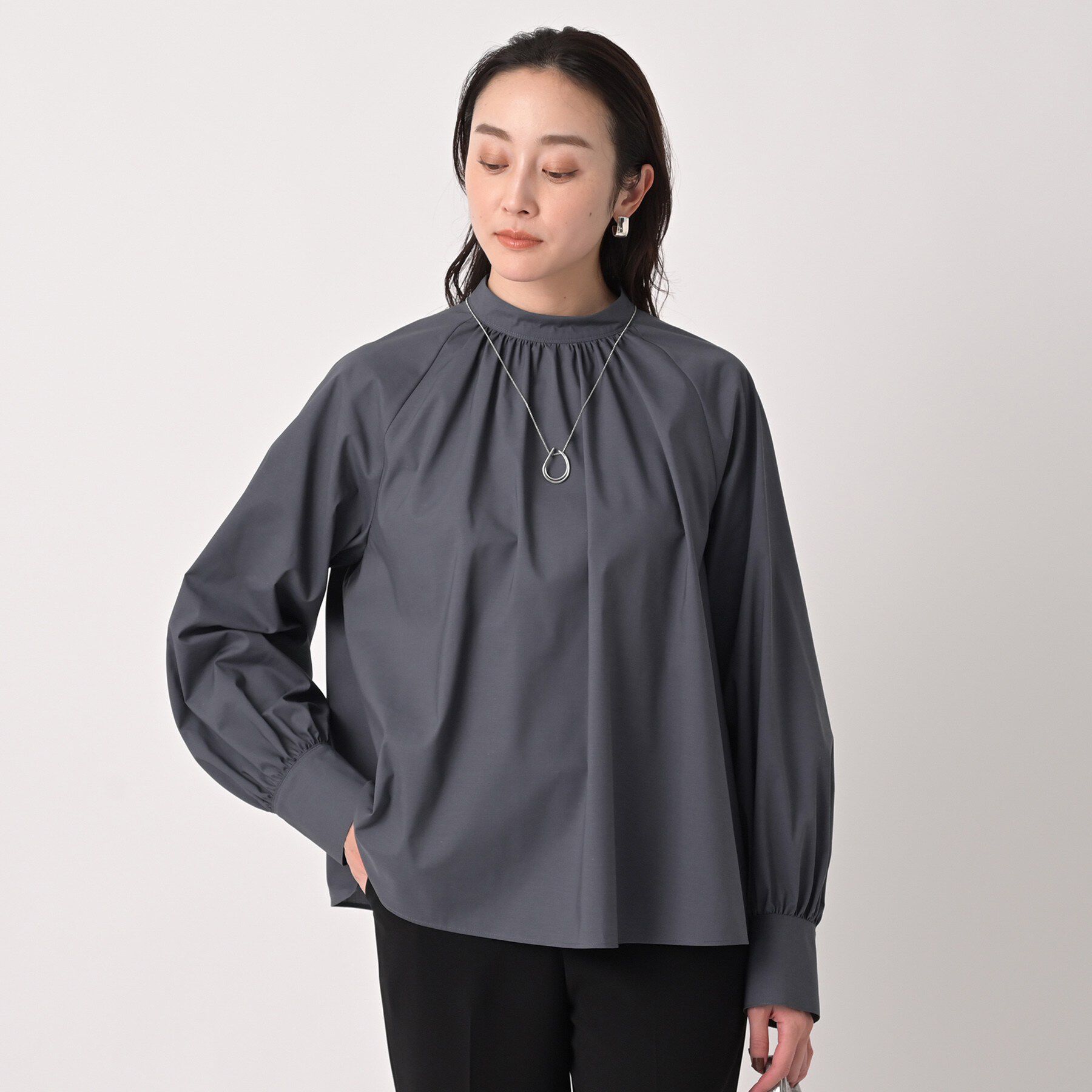 UNTITLED「タイプライタースタンドネックブラウス」|シャツ・ブラウス|