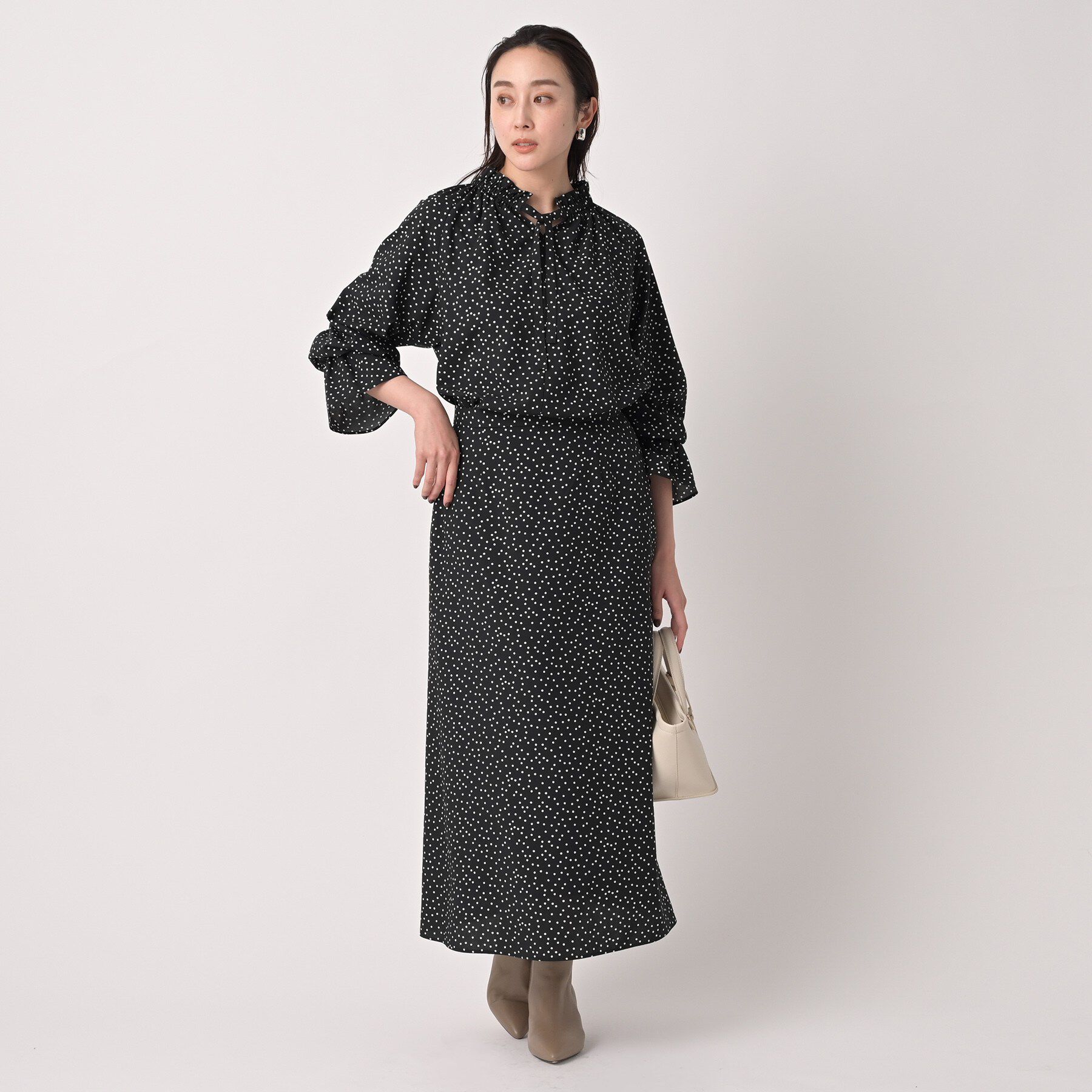 UNTITLED「ランダムドットブラウス」|シャツ・ブラウス|