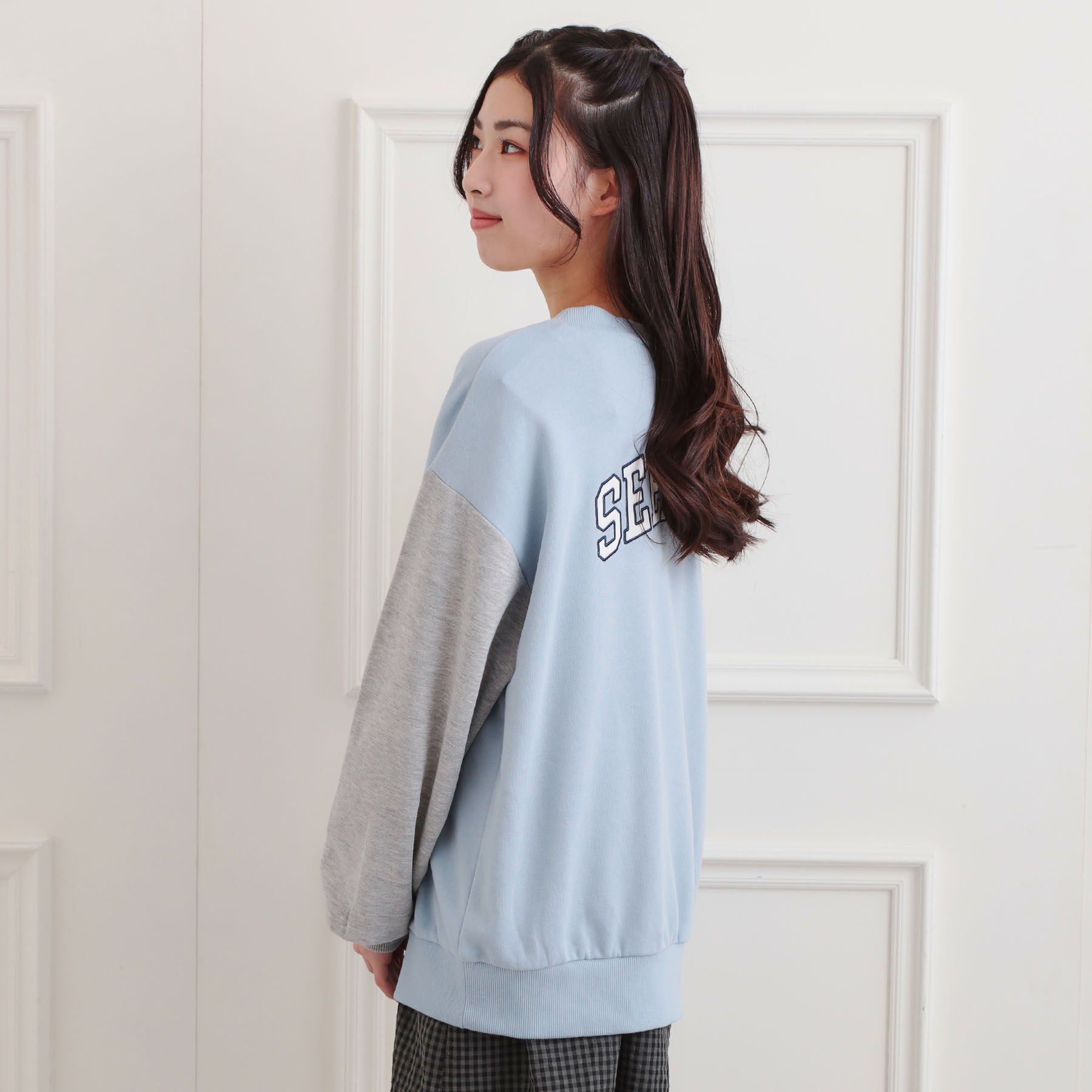 PINK-latte「バックカレッジVネックカーディガン」|カーディガン|