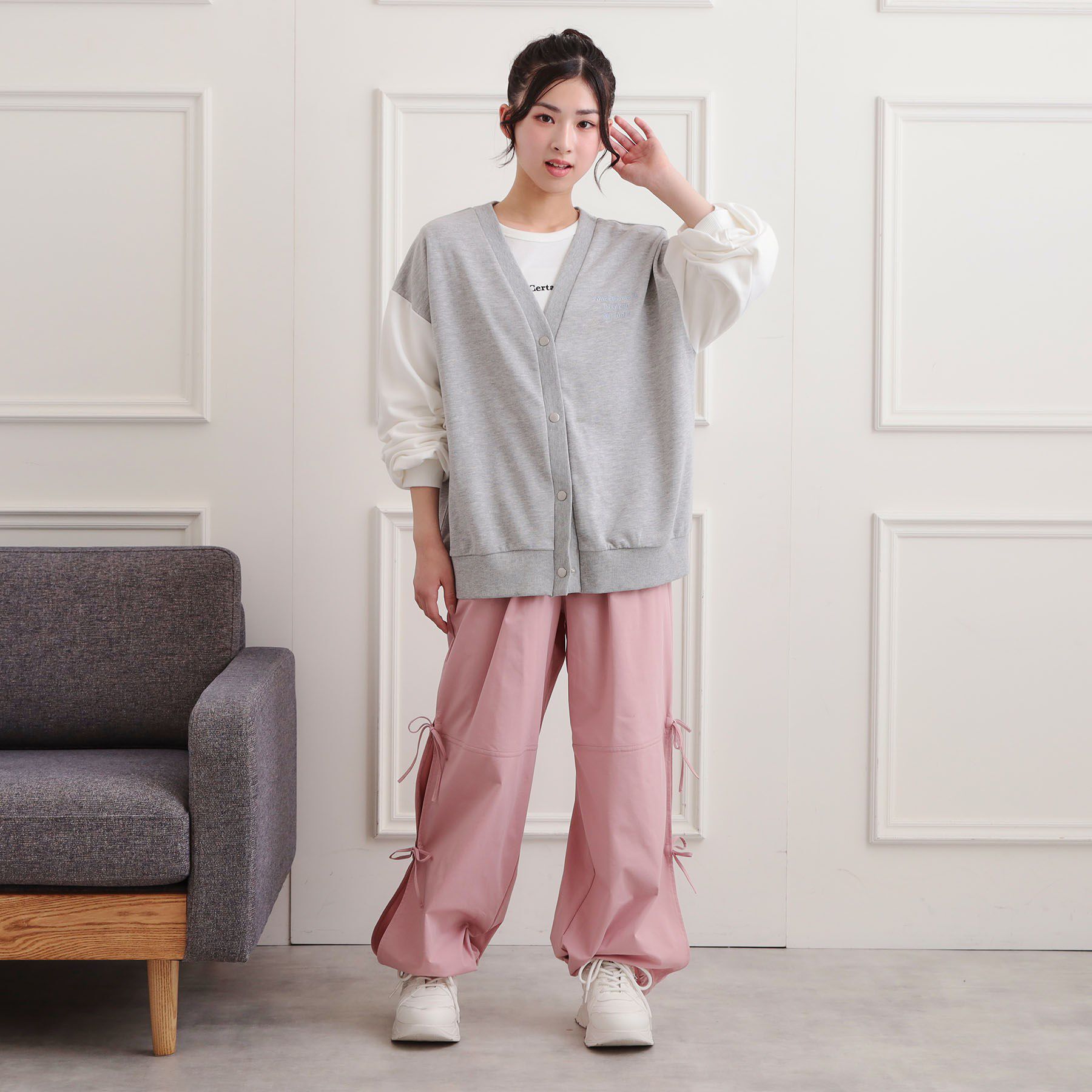 PINK-latte「バックカレッジVネックカーディガン」|カーディガン|