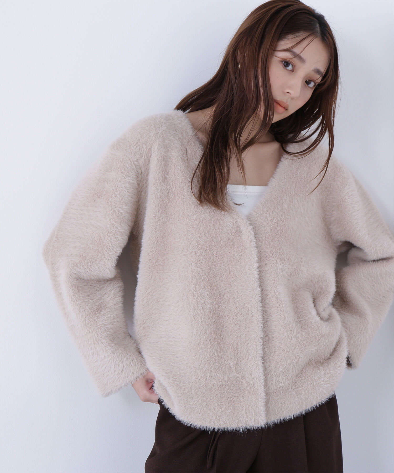  「Vネックシャギー接結コーディガン」|ニット・セーター|ベージュ