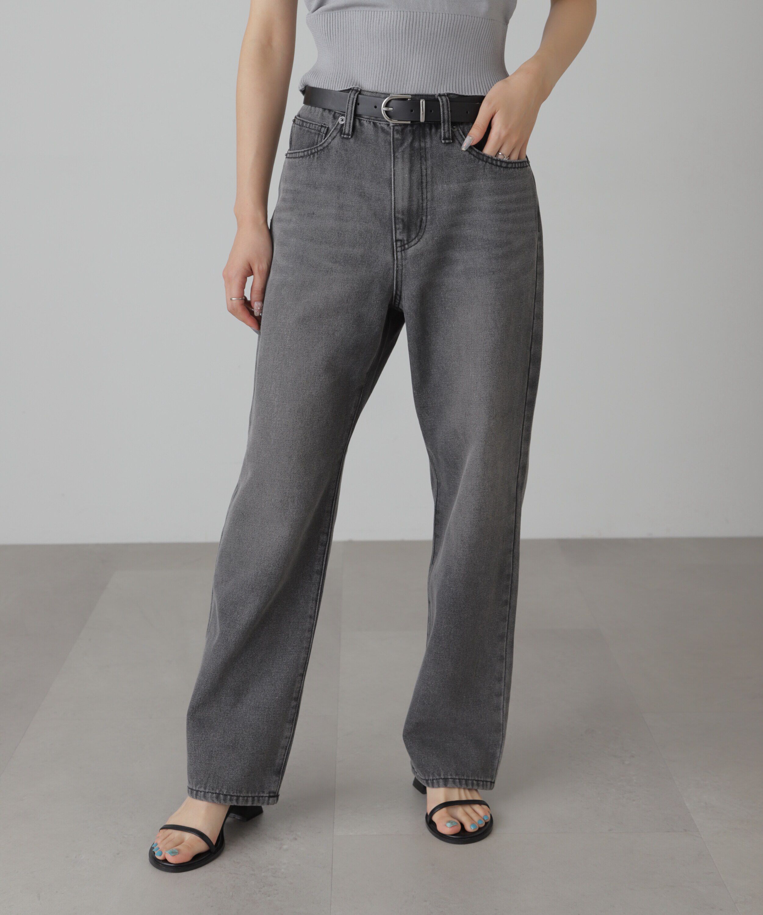  「[XS-Lサイズ展開]ストレートデニムパンツ」|その他|ブラックデニ 1