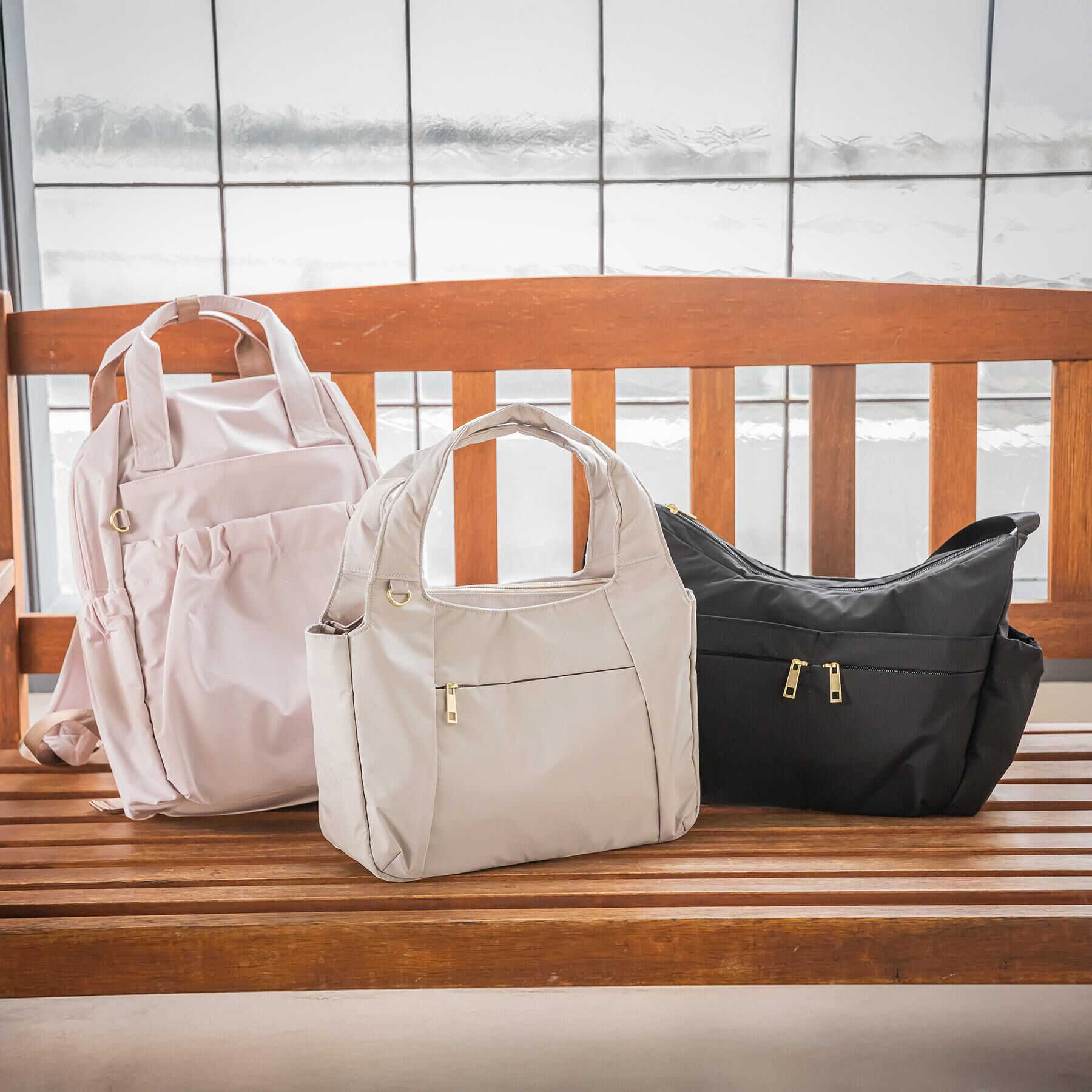 ITS&rsquo;DEMO「【8ポケット】ふんわり軽量撥水2WAYトート」|トートバッグ|