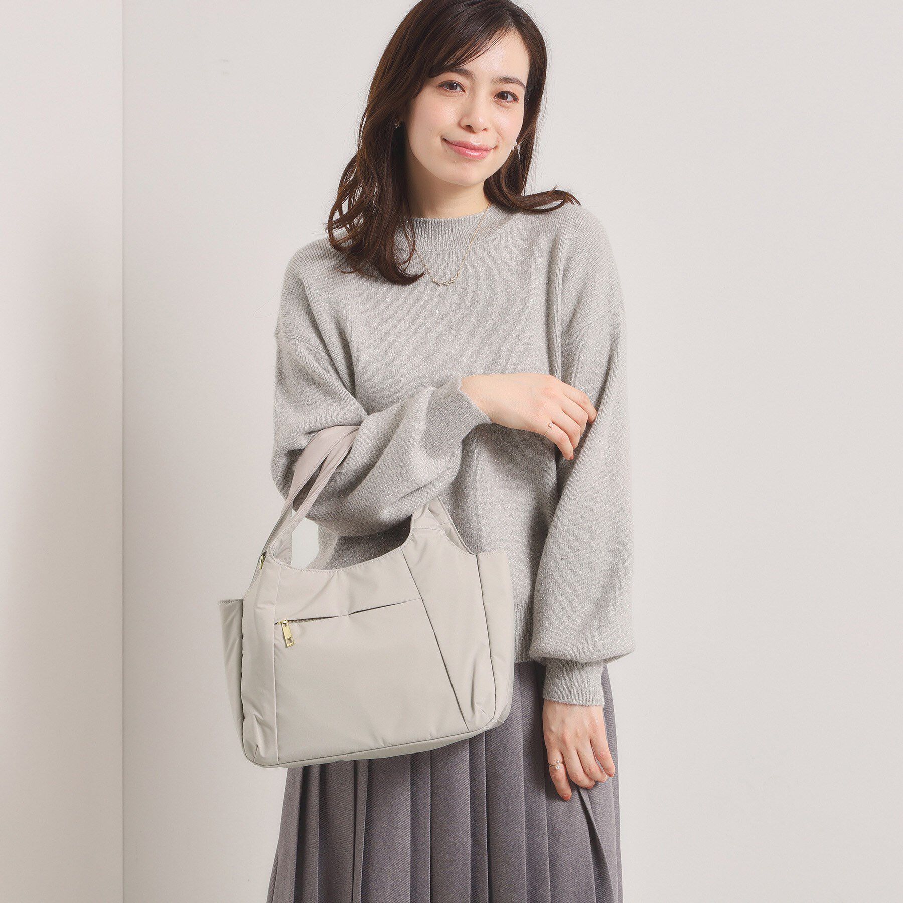 ITS&rsquo;DEMO「【8ポケット】ふんわり軽量撥水2WAYトート」|トートバッグ|